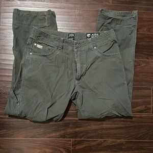 Men’s Kuhl hiking pants